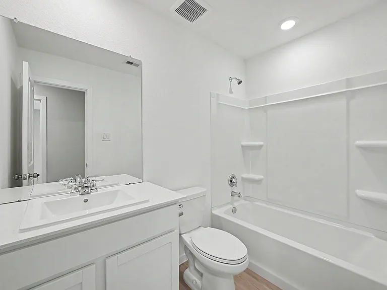 21154 Vercelli St — Photo 22