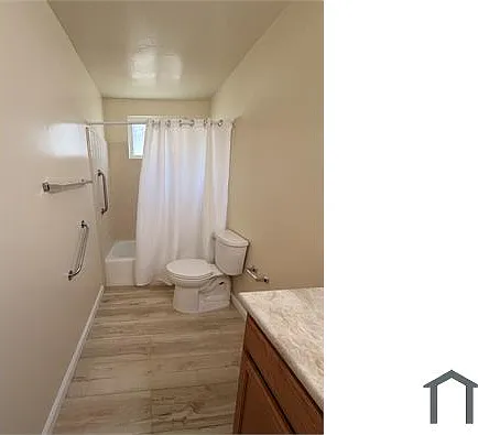 319 Claydelle Ave #D — Photo 2
