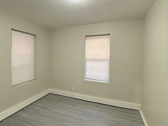5th image of 246-247 Roseville Ave #1BA