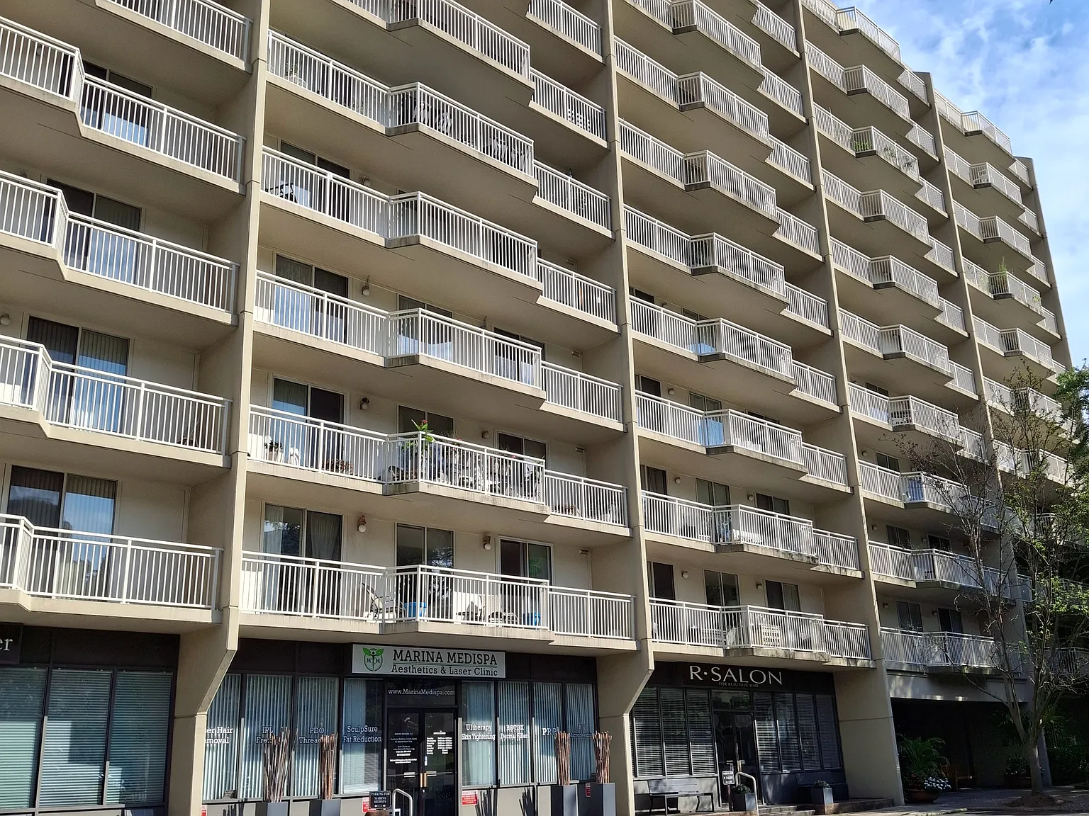 1 bed, 1.5 bath, 1150 sqft, $2,700 — Photo 1