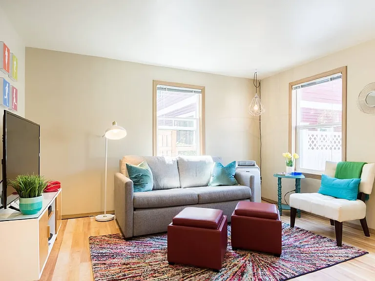 5570 1/2 Canfield Pl N — Photo 13