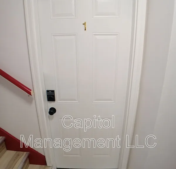 801 N Capitol Ave #1 — Photo 3