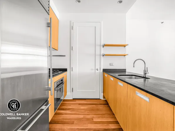 71 Nassau Street image 4 of 8