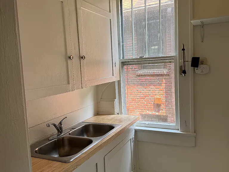 62 Maney Ave #2 — Photo 6