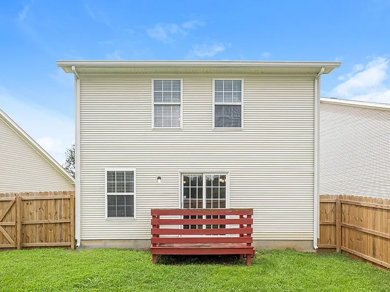 1936 Turnberry Ct — Photo 17