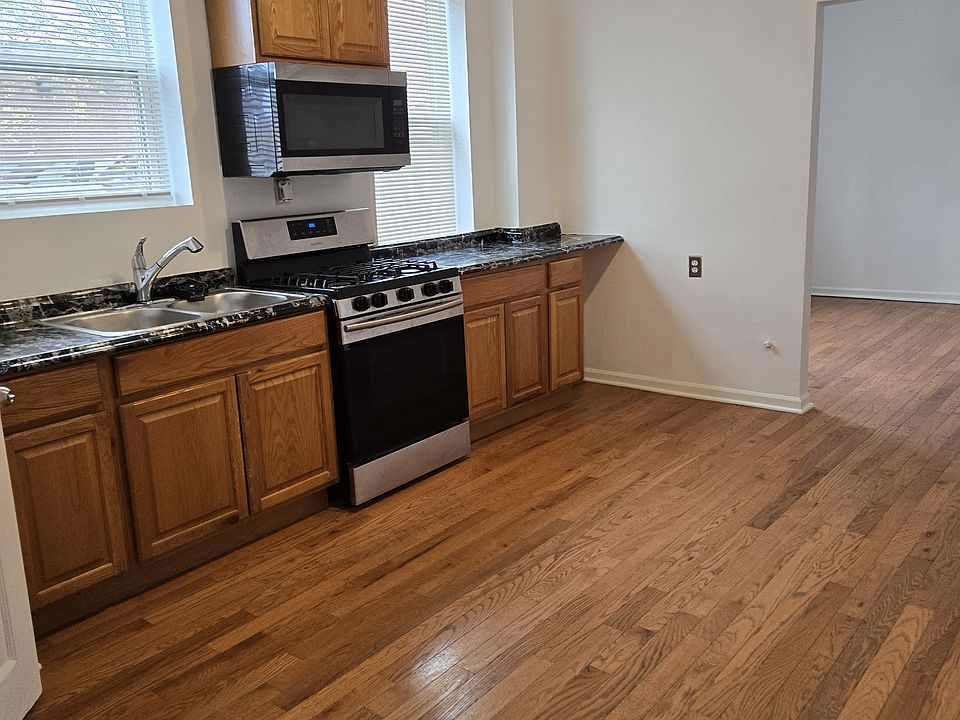 1st image of 2024 S Allport St #1M