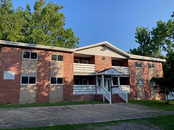 3rd image of 2421 Bolton St #A