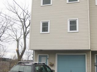 232 Manhattan Dr APT 1, Burlington, VT 05401