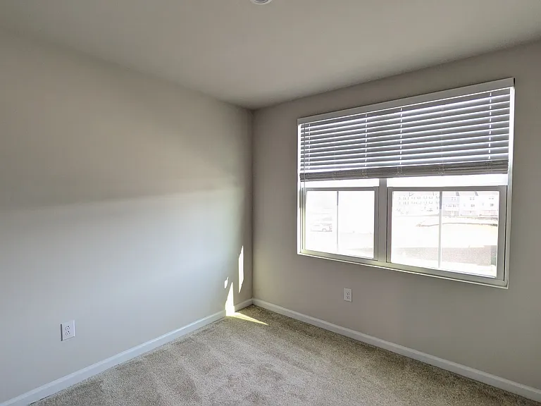289 Hamilton Ln — Photo 11