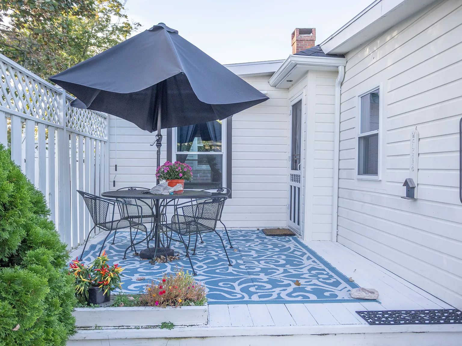 2 bed, 700 sqft, $2,500 — Photo 2