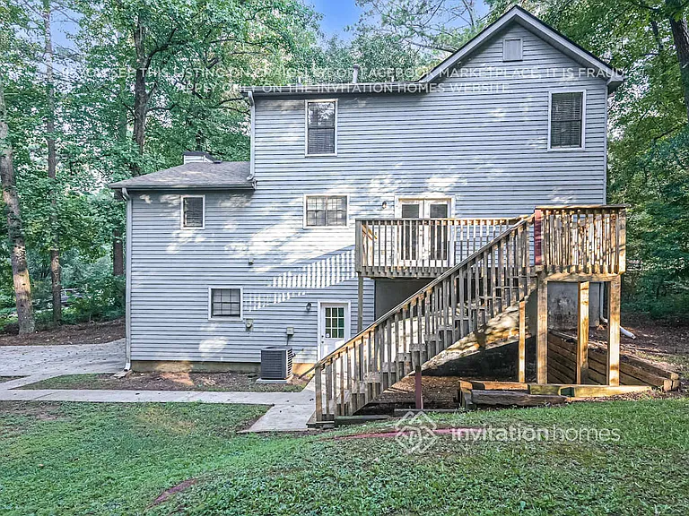 297 Phoenix Dr — Photo 17