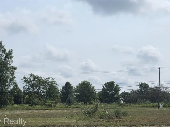 Golf Course Dr, Marlette, MI 48453