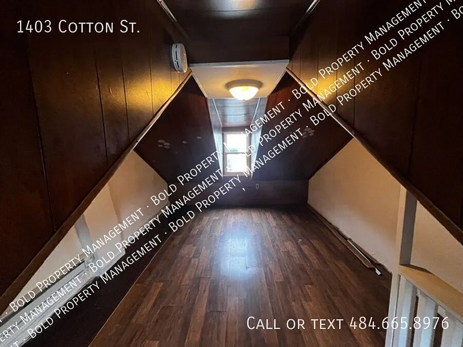 Building Photo - 1403 Cotton St