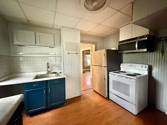 2nd image of 134 Dewhurst St