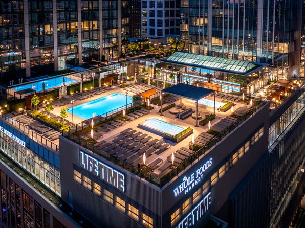 14 W Superior St UNIT 6900, Chicago, IL 60654
