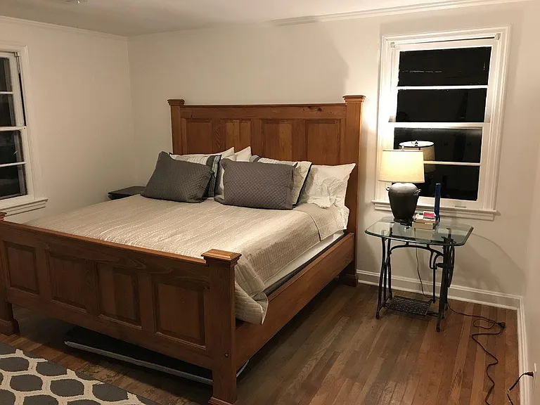 328 Van Buren Ave — Photo 8