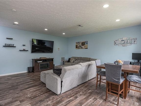 4th image of 3644 Sawgrass Ct