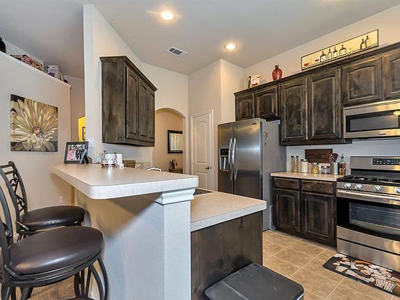 5th image of 408 Brookhollow Ln