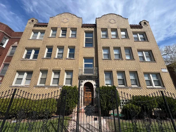 8559 S Bennett Ave APT 1, Chicago, IL 60617