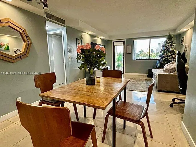 301 Golden Isles Dr #406 — Photo 1