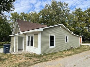 1003 Short Fourth St, Frankfort, IN 46041