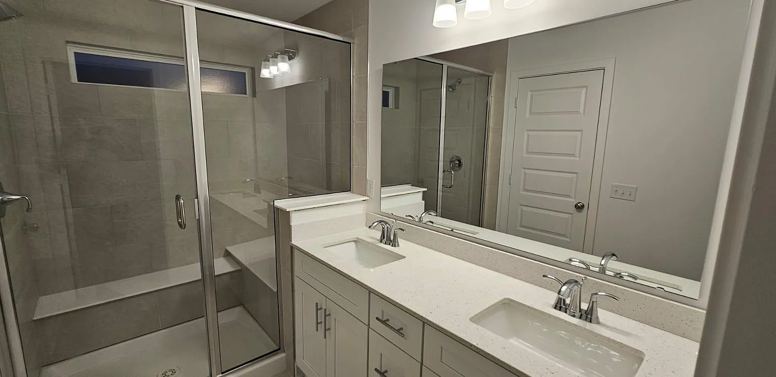 3 bed, 1710 sqft, $2,400 — Photo 2
