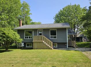 202 Saunders Rd, Yarmouth, NS B5A5N6