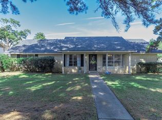 3013 Royal Dr, Kilgore, TX 75662