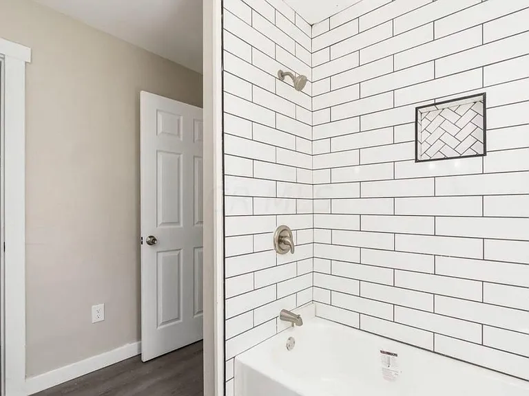 118 S Walnut St #1 — Photo 13