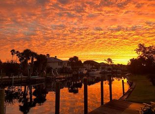 473 Wahoo Rd, Panama City Beach, FL 32408