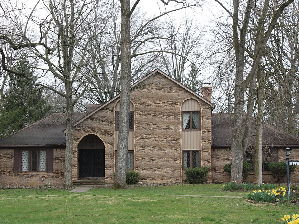 1st image of 308 Kennedy Pl