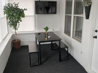 2717 Newport Ave, Omaha, NE 68112