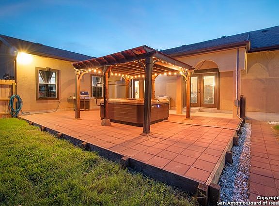 5th image of 736 Killarney Rd