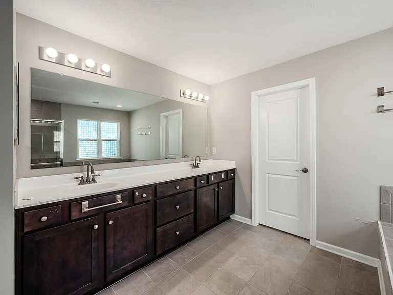 1082 Treeline Way — Photo 10