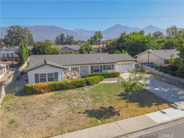 557 Black Hills Dr, Claremont, CA 91711