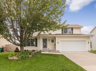 6120 Four Pines St, Johnston, IA 50131