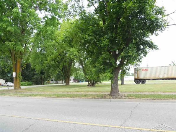 519 E Huron Ave, Vassar, MI 48768