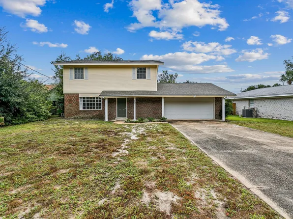 20 E Casa Loma Dr, Mary Esther, FL 32569