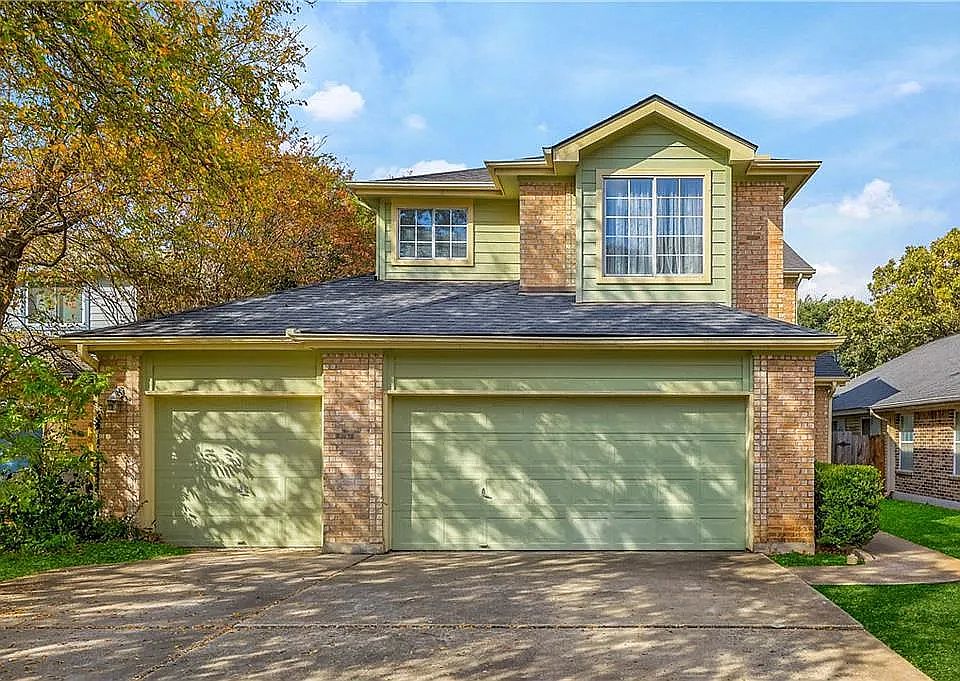1st image of 9618 Woodvale Dr