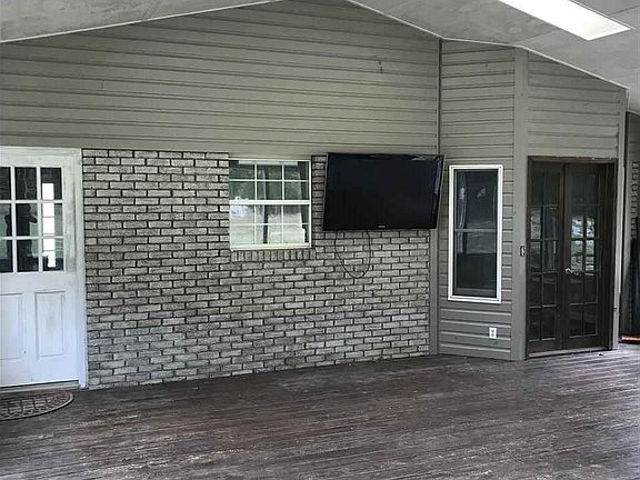 4th image of 256 Schuman Dr