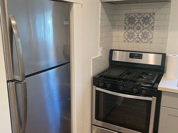 3rd image of 116 Harding Ave Unit C