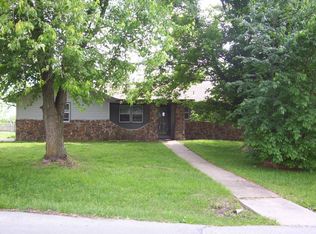 3104 W Edward St, Springfield, MO 65810