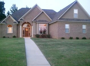 317 Fox Hollow Cv, Taylor, MS 38673
