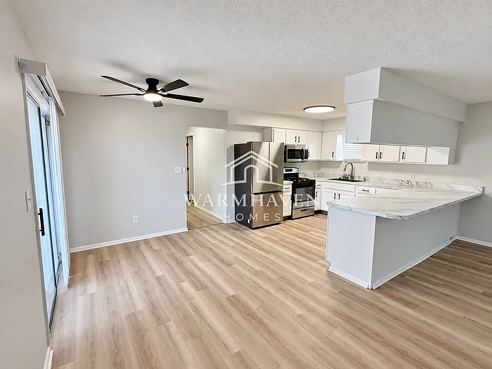 3 bed, 2.0 bath, 1341 sqft, $1,745 — Photo 4