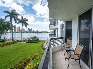 3600 Mystic Pointe Dr APT 217, Aventura, FL 33180