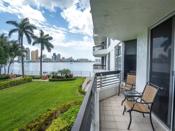 3600 Mystic Pointe Dr APT 217, Aventura, FL 33180