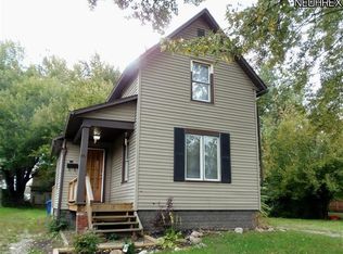 562 Brady Ave, Barberton, OH 44203