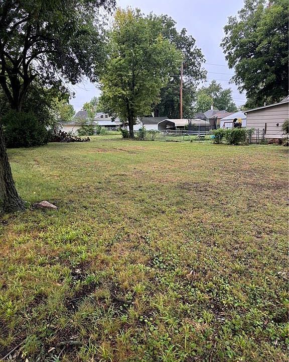 2nd image of 2308 Crawford Ave