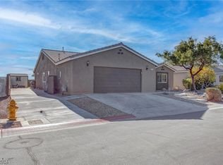 7933 Canyons Park Ave, Las Vegas, NV 89131