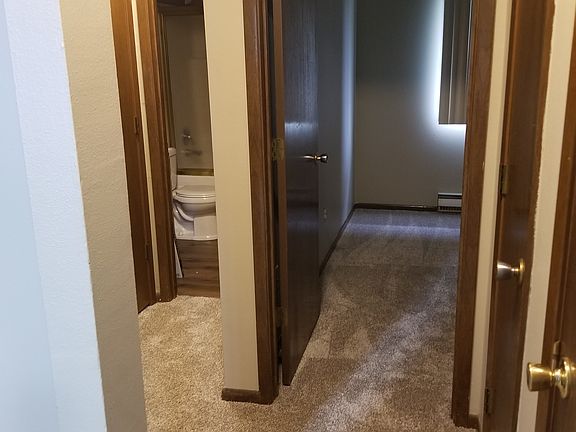 3rd image of 401 W Short St APT 3
